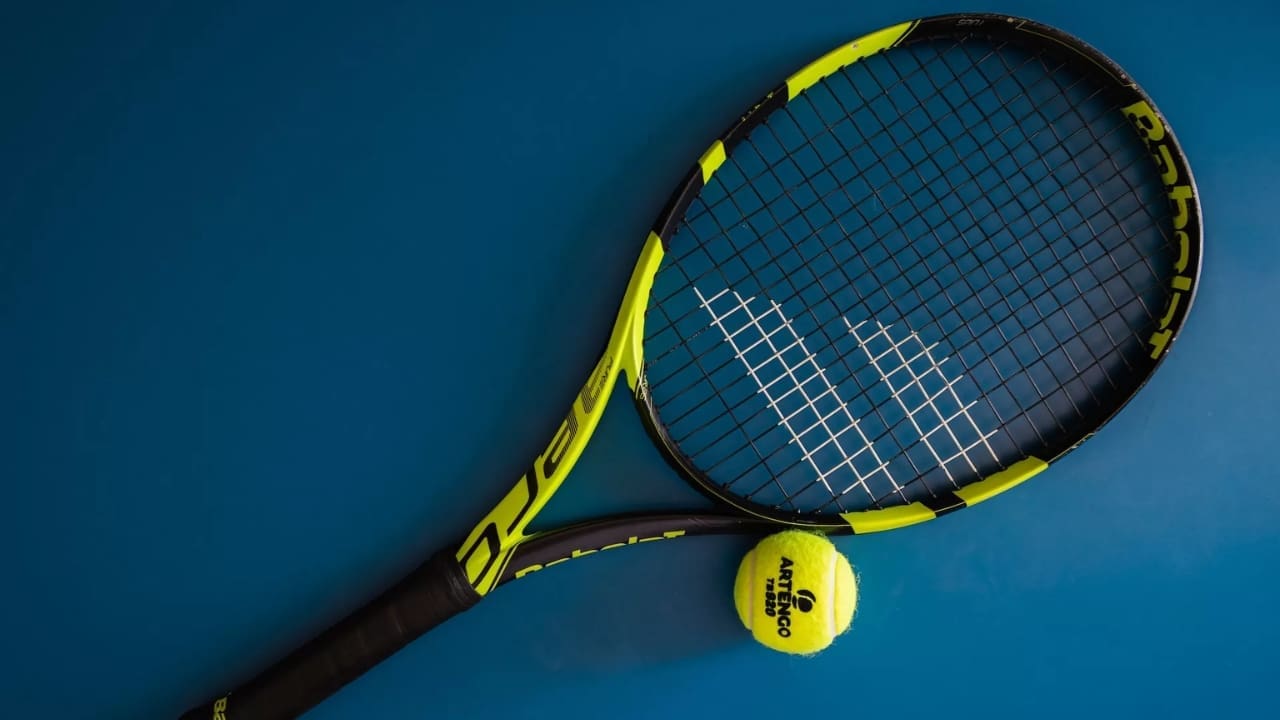 How to Clean Tennis Racket Grip How to Clean Tennis Racket Grip