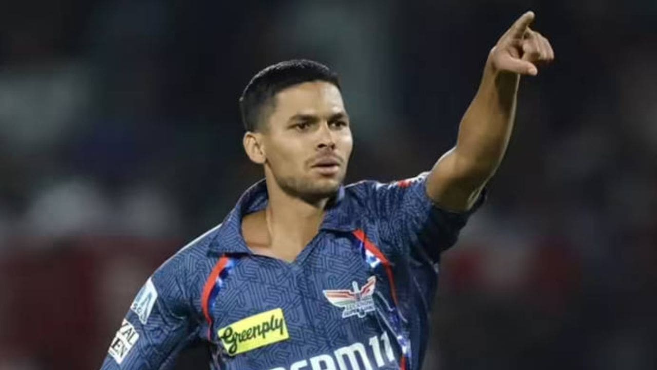 Akash Singh's Net Worth Details