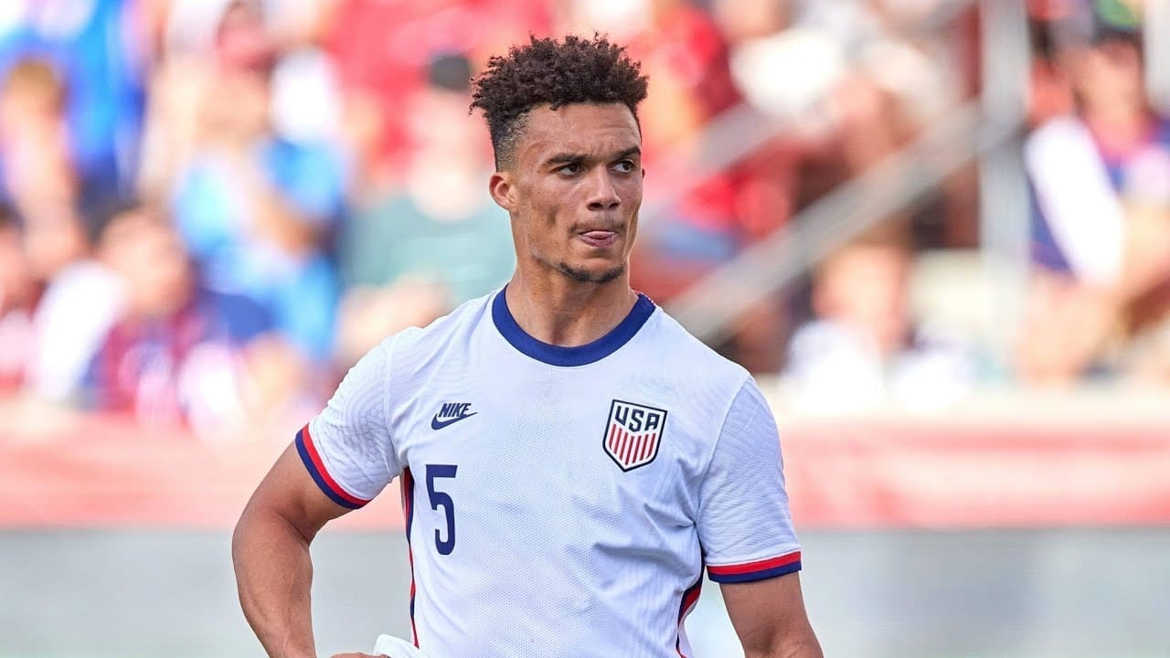 Antonee Robinson Net Worth Details Antonee Robinson Net Worth Details