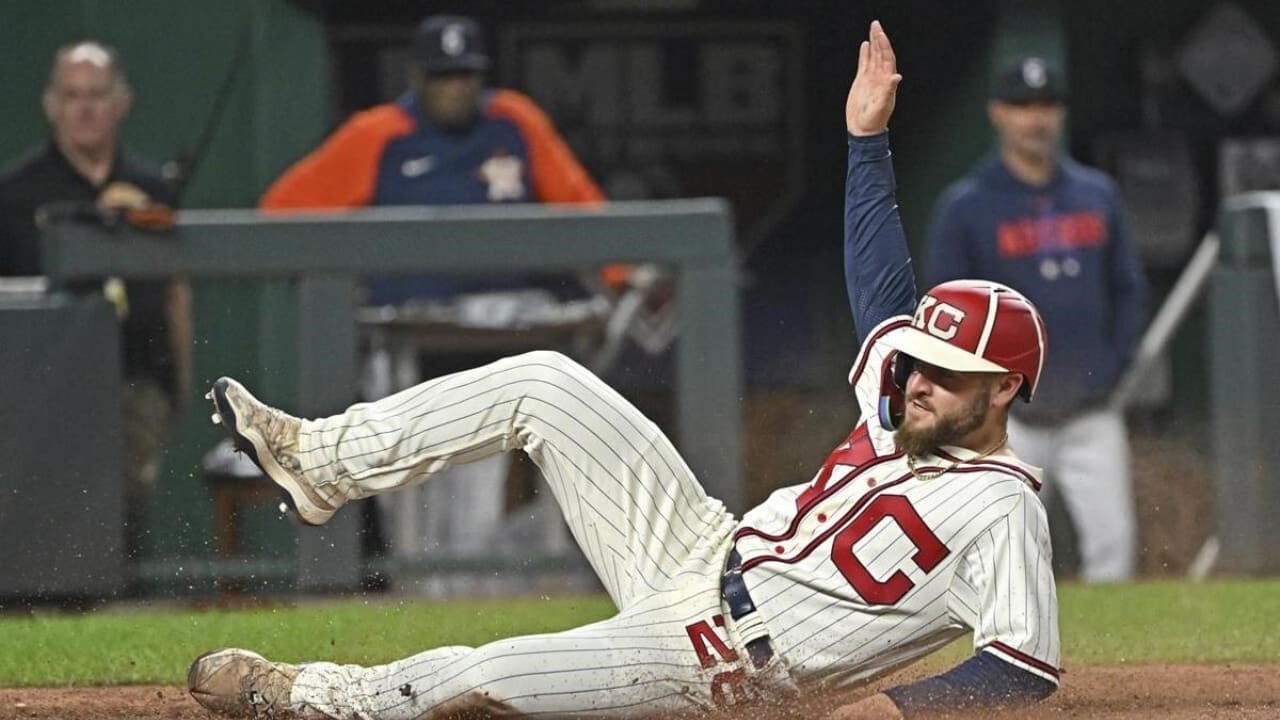 What is a Slash Bunt in Baseball What is a Slash Bunt in Baseball