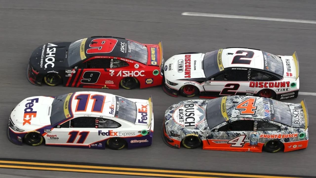 How Long Does a Nascar Race Last How Long Does a Nascar Race Last