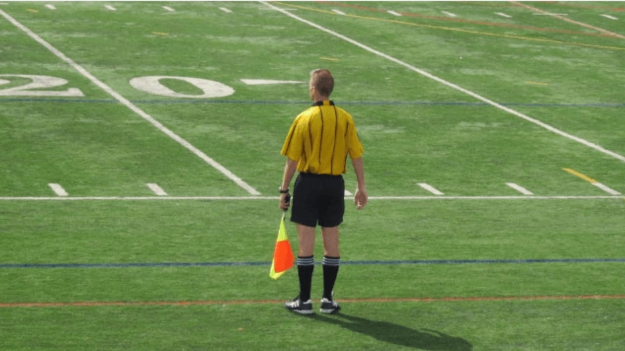How Much Does a Youth Soccer Referee Make Per Game How Much Does a Youth Soccer Referee Make Per Game