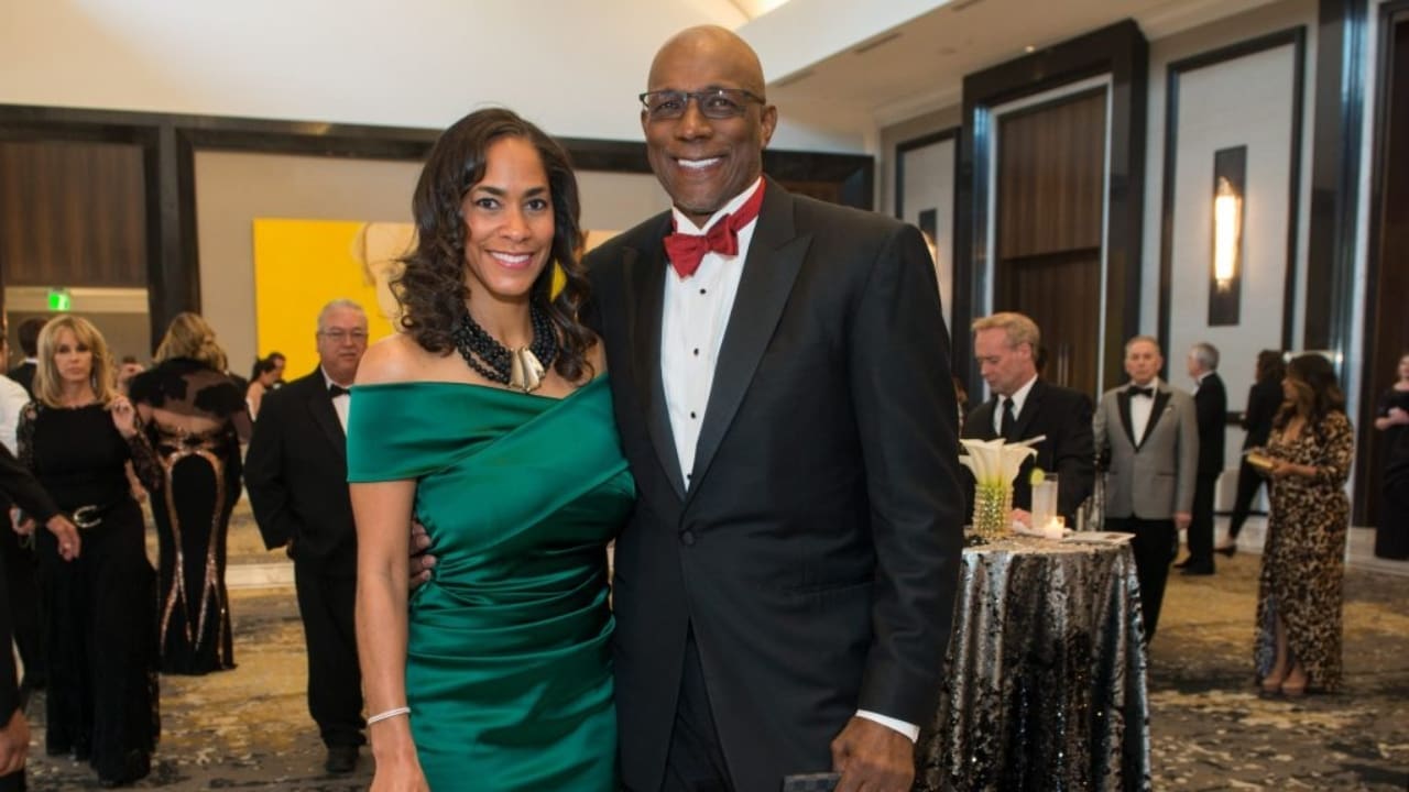 Clyde Drexler is married to Tonya