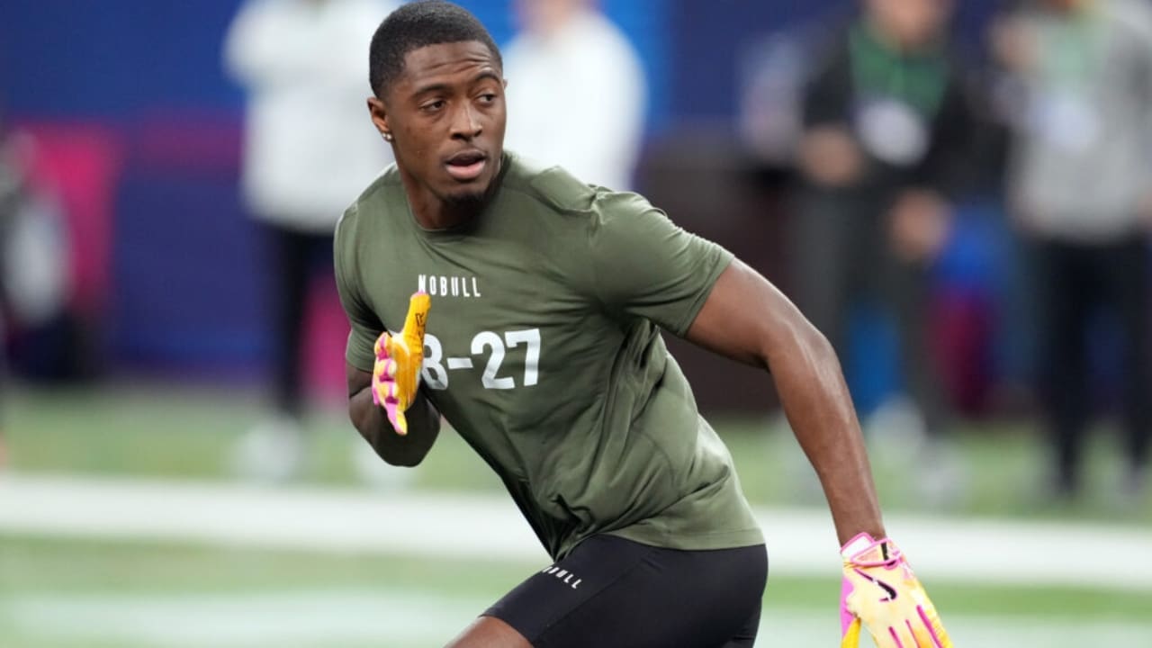 Quinyon Mitchell Biography