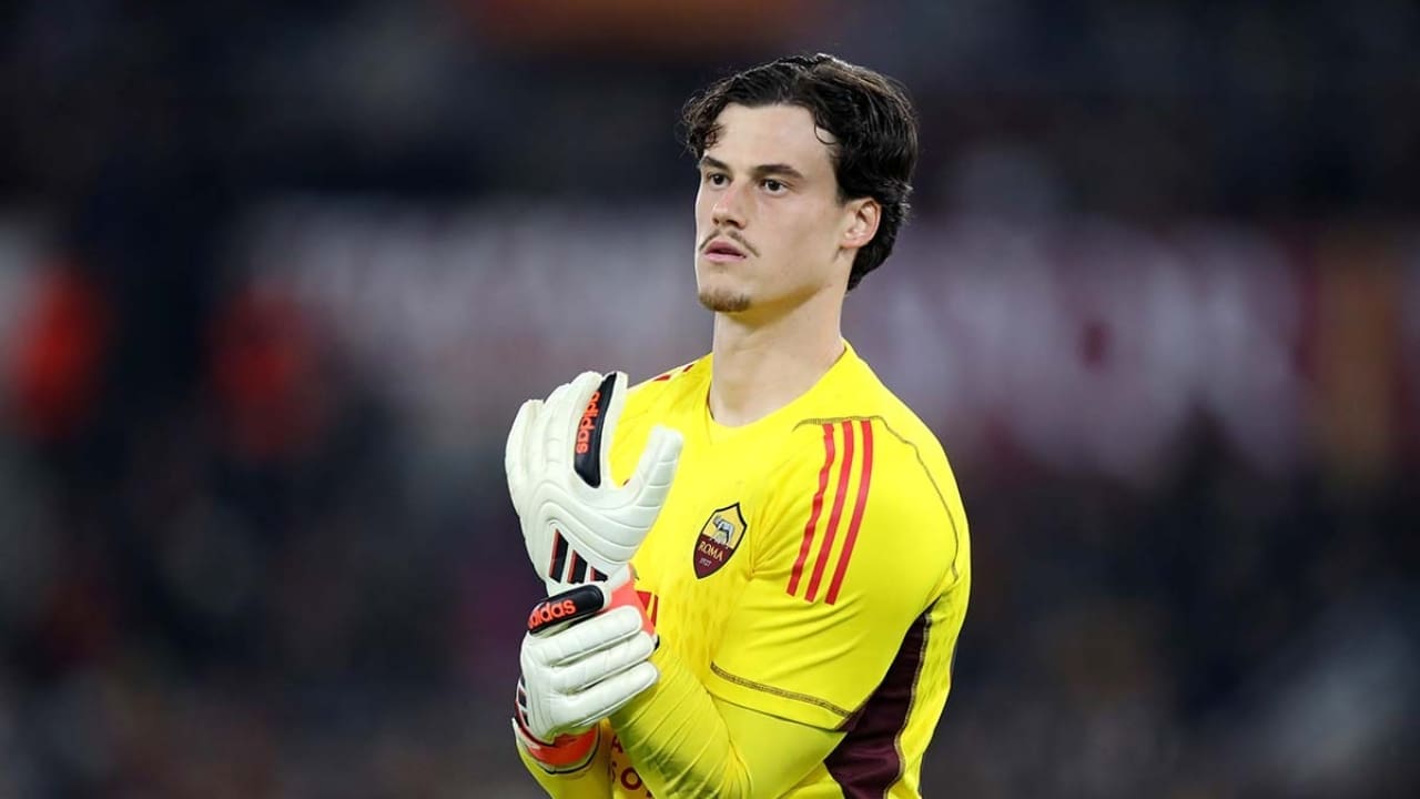 Mile Svilar's Net Worth Details Mile Svilar's Net Worth Details