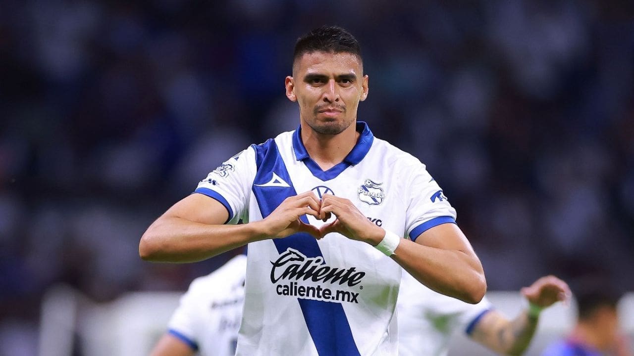 Guillermo Martínez's Net Worth Details Guillermo Martínez's Net Worth Details